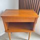 Table de chevet vintage en bois clair