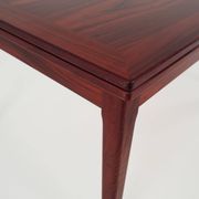 Table en palissandre, design danois, années 1970, fabricant : Skovby