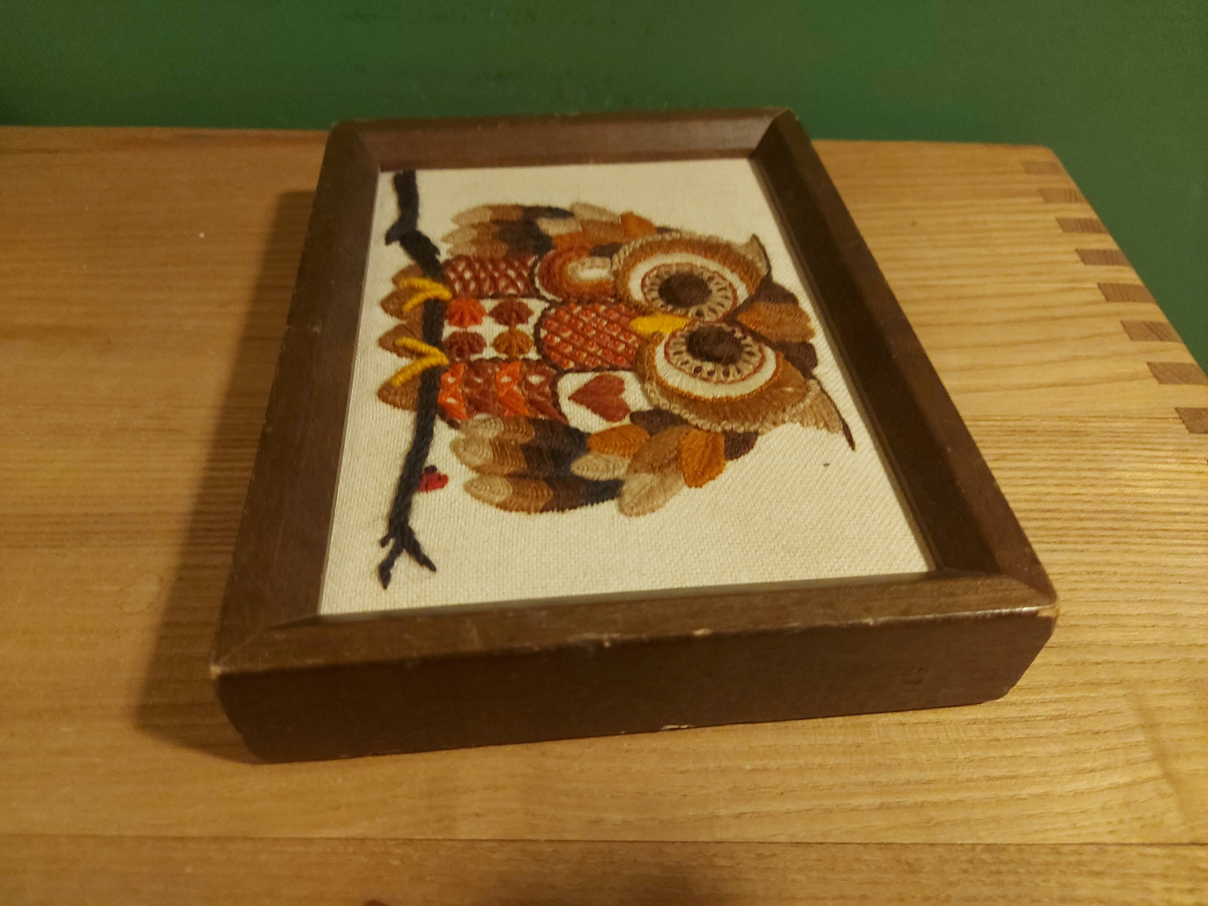 Tapestry decor of vintage owl 70'S, Sunset design