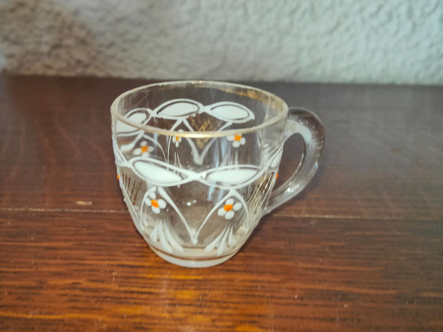 Service à liqueur en verre émaillé de blanc et de orange
