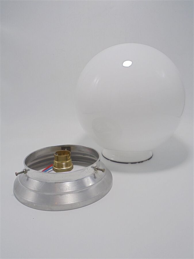 Opaline globe lamp