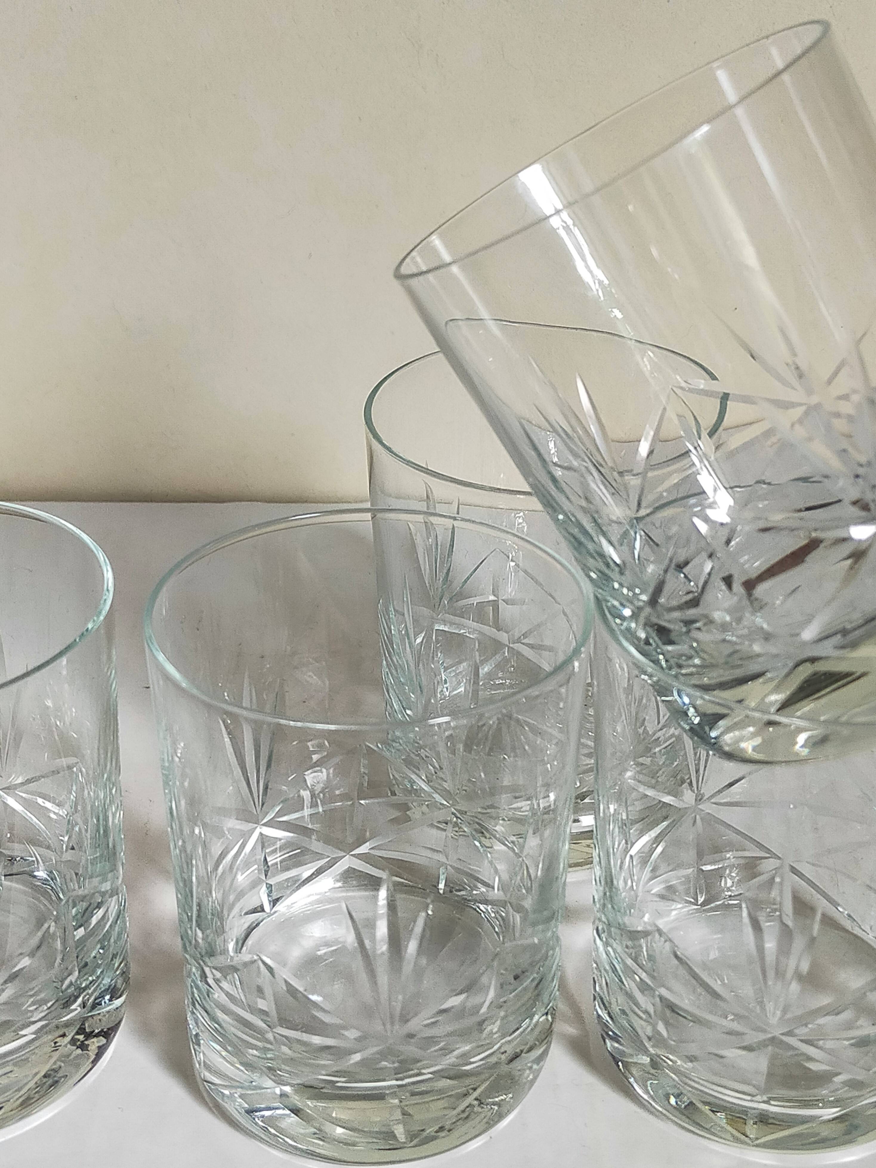 Five timpani glasses with vintage crystal stars