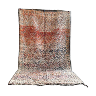 Modern Boujad Berber rug in wool