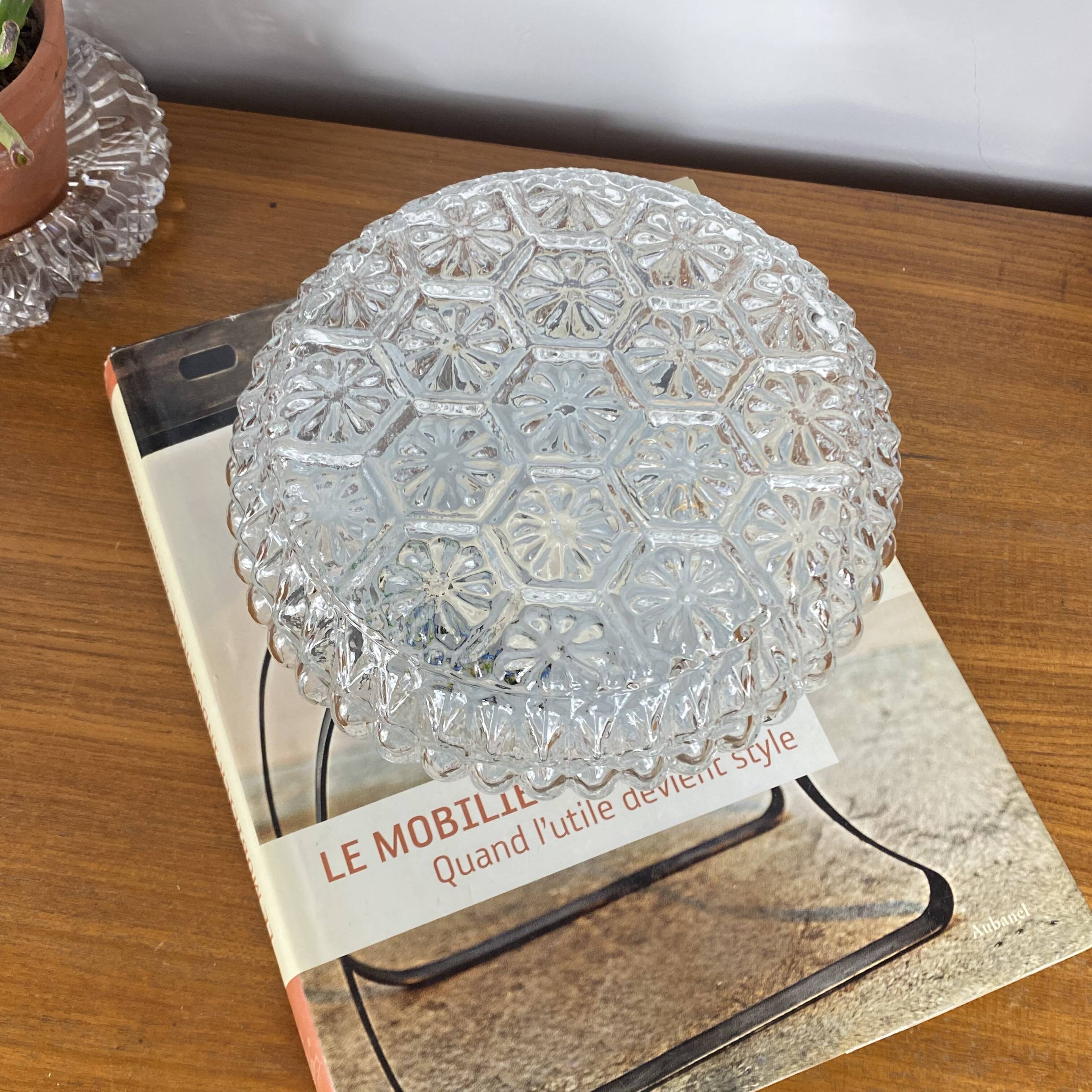 Round wall light ceiling fixture in glass with small vintage flowers from the 1970s and 1980s.