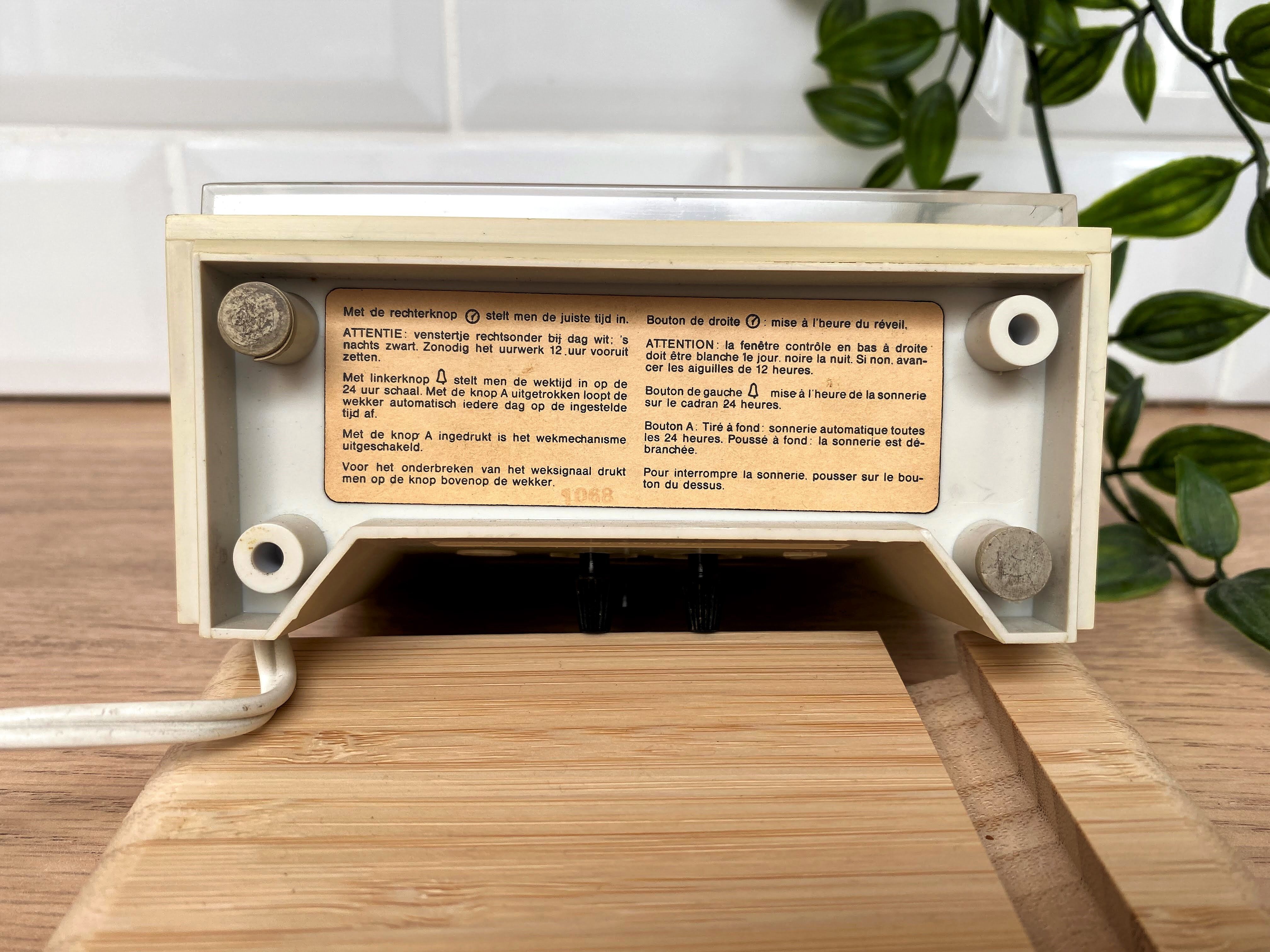 Vintage remington electric alarm clock