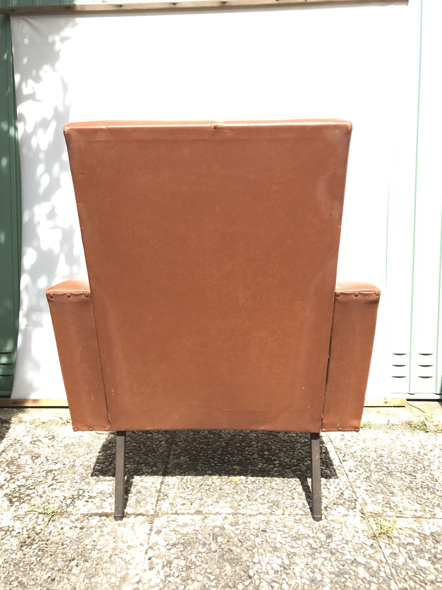 Ancient 70s brown black metal legs armchair wood vintage
