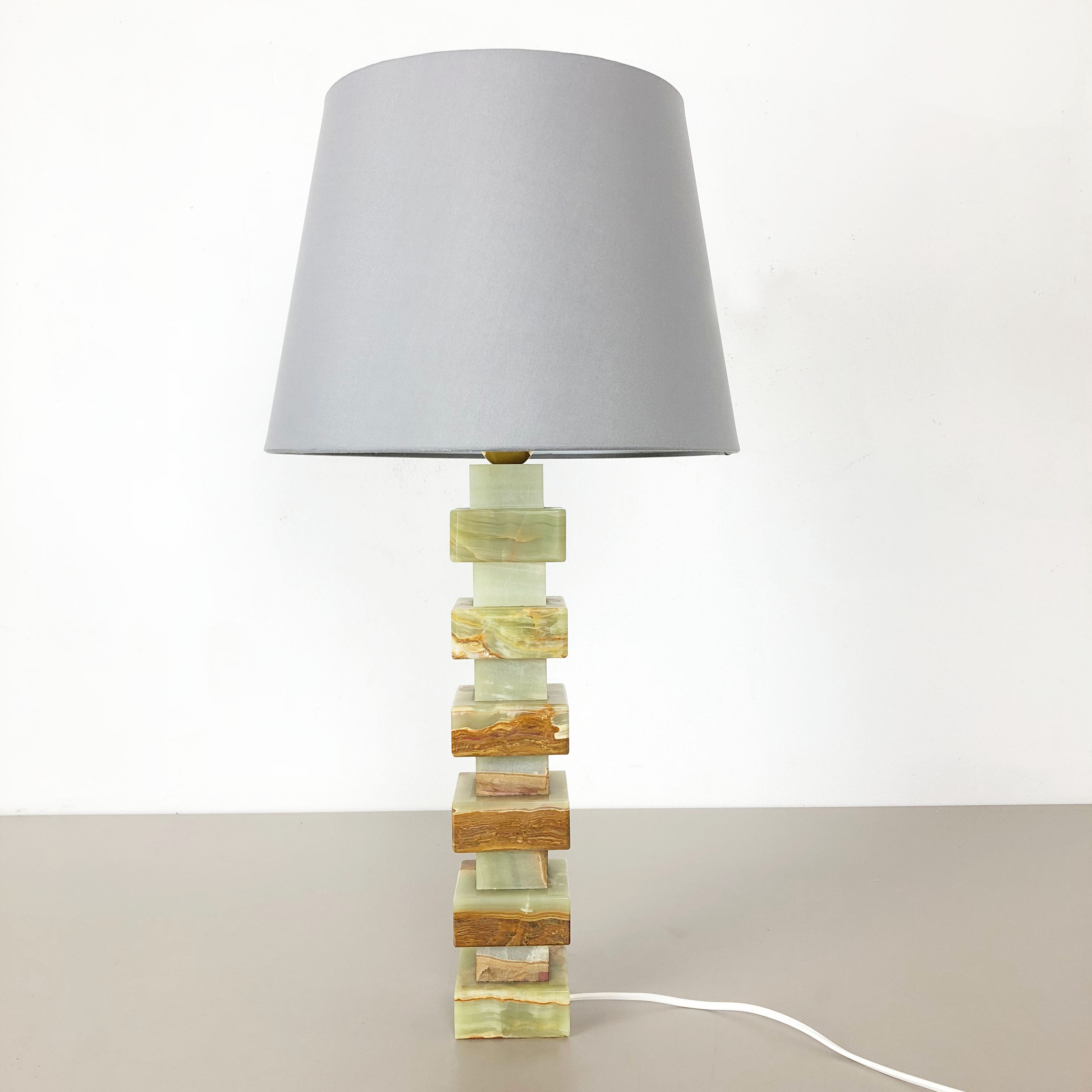 Vintage Hollywood Regency Onyx Marble Light Base Table Light, Italy, 1970s