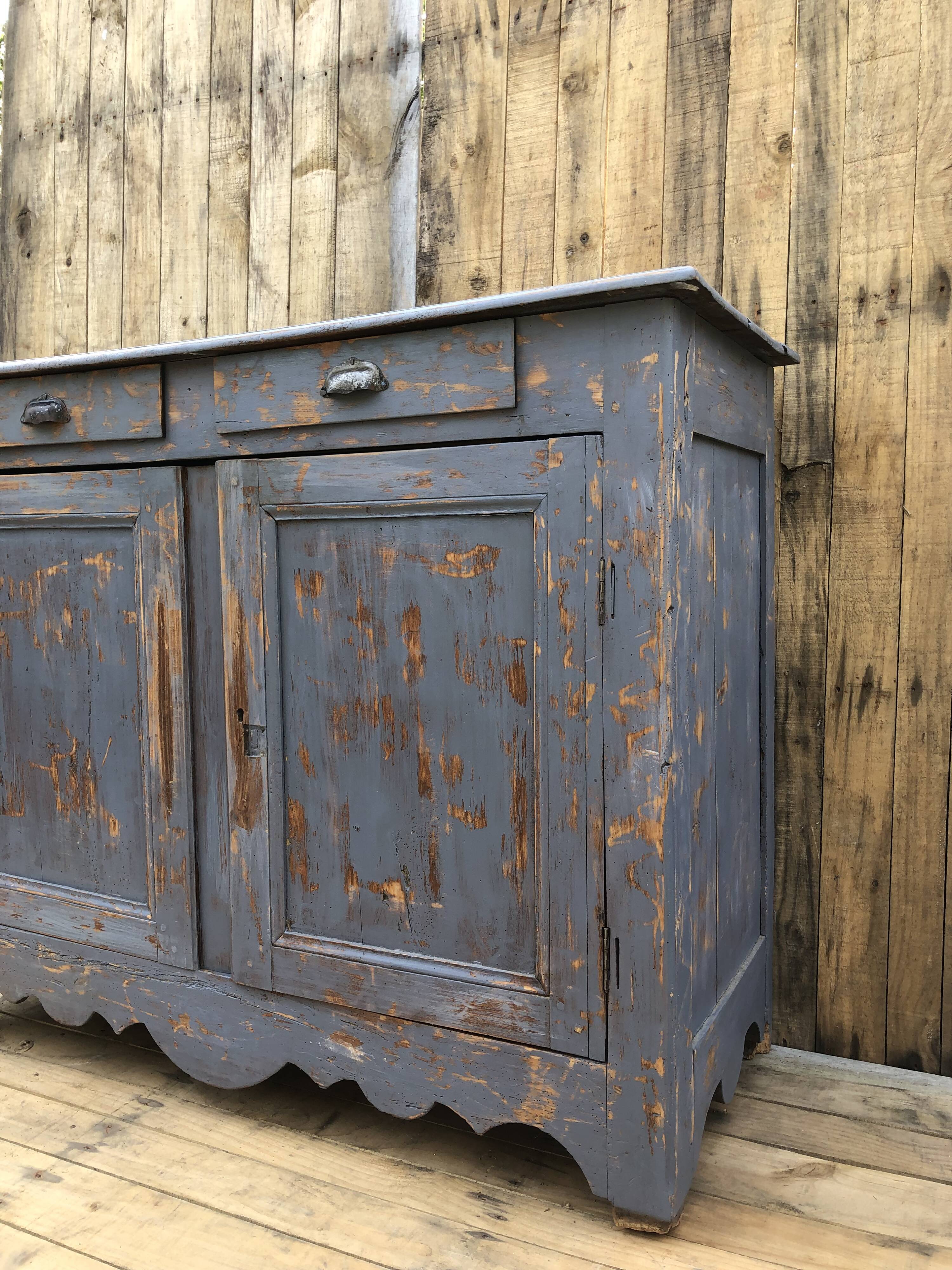 Low sideboard in solid wood