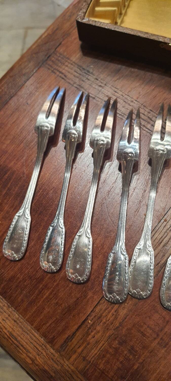 Shellfish forks