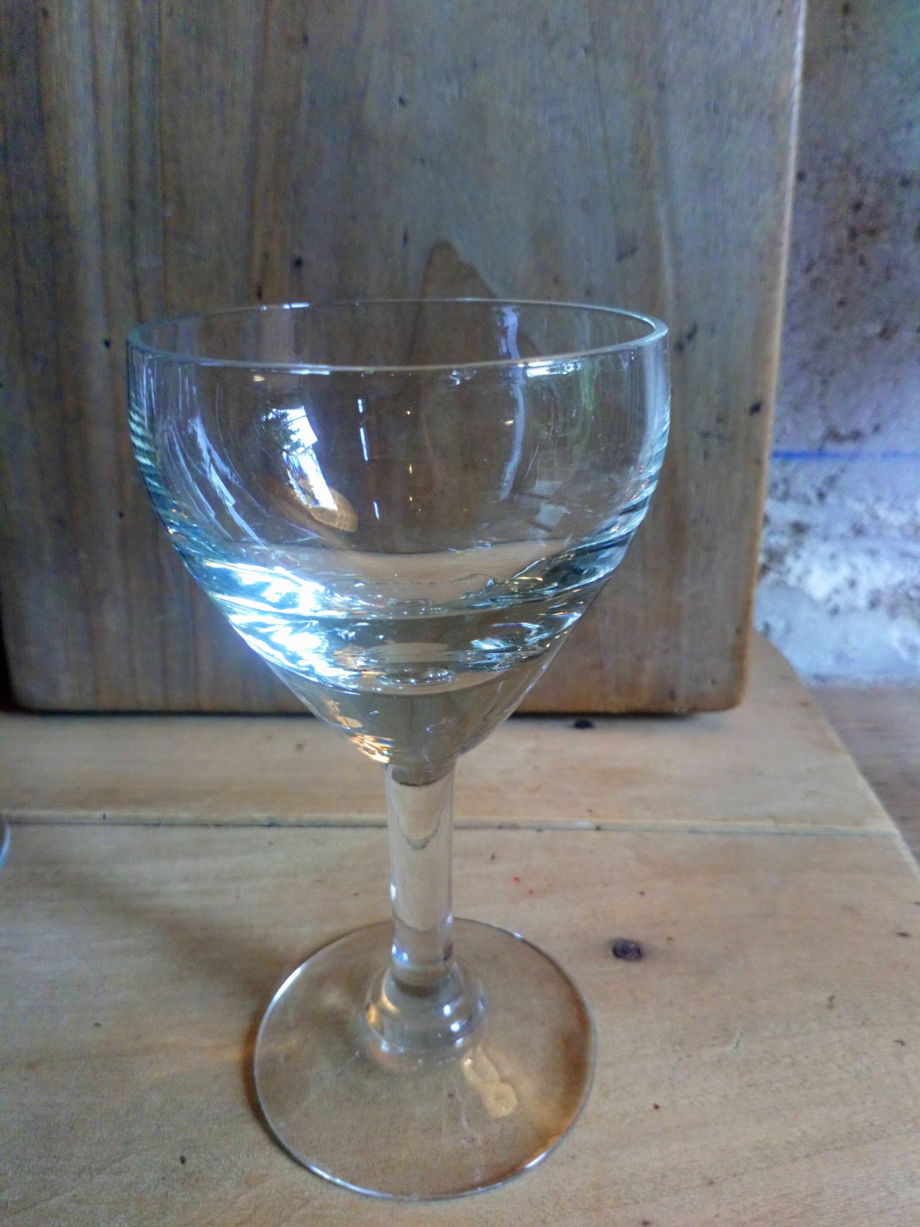 Seven glasses of bistro on foot 40s