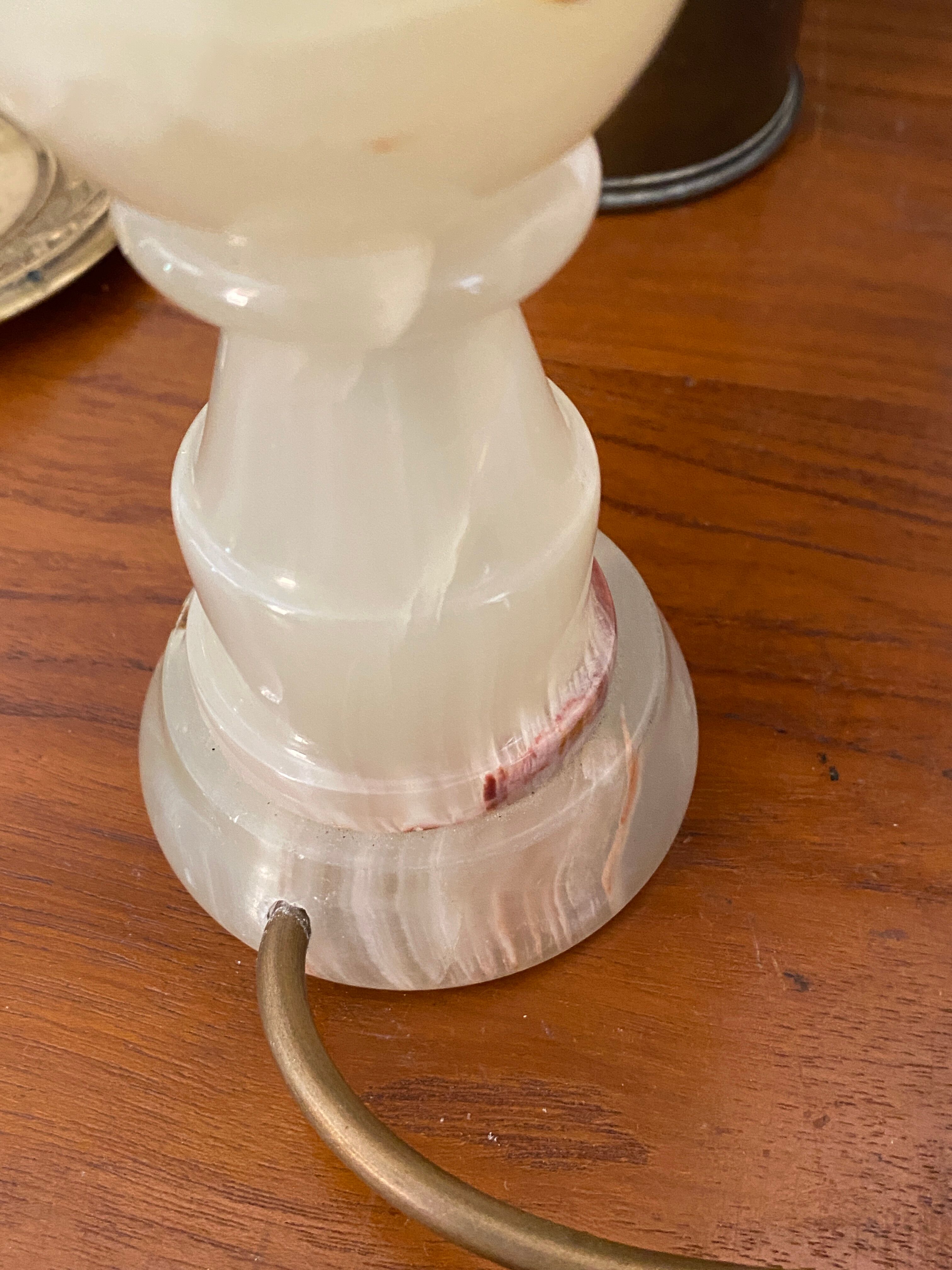 Pied de lampe en onyx