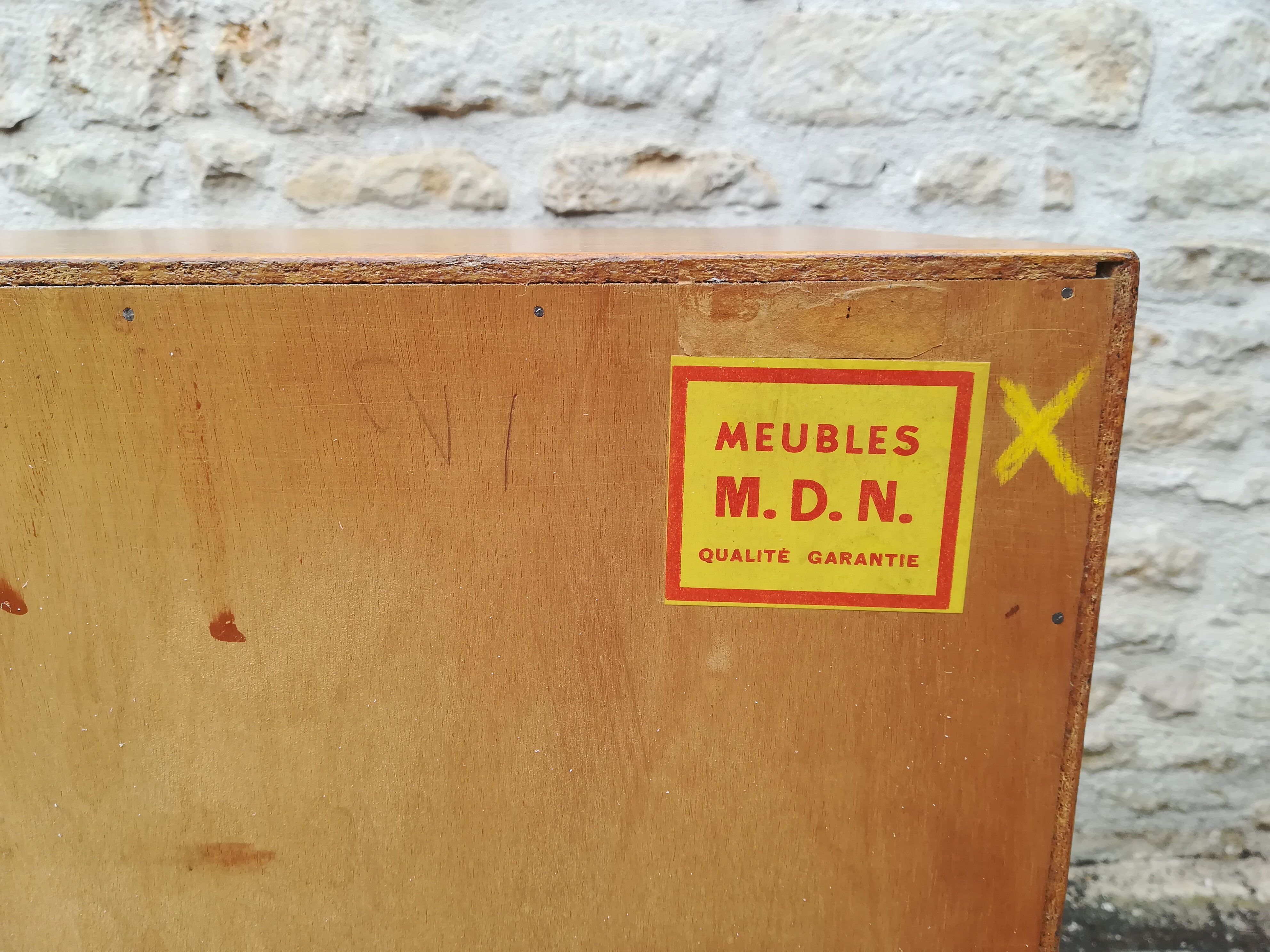 Chest of drawers buffet compass feet