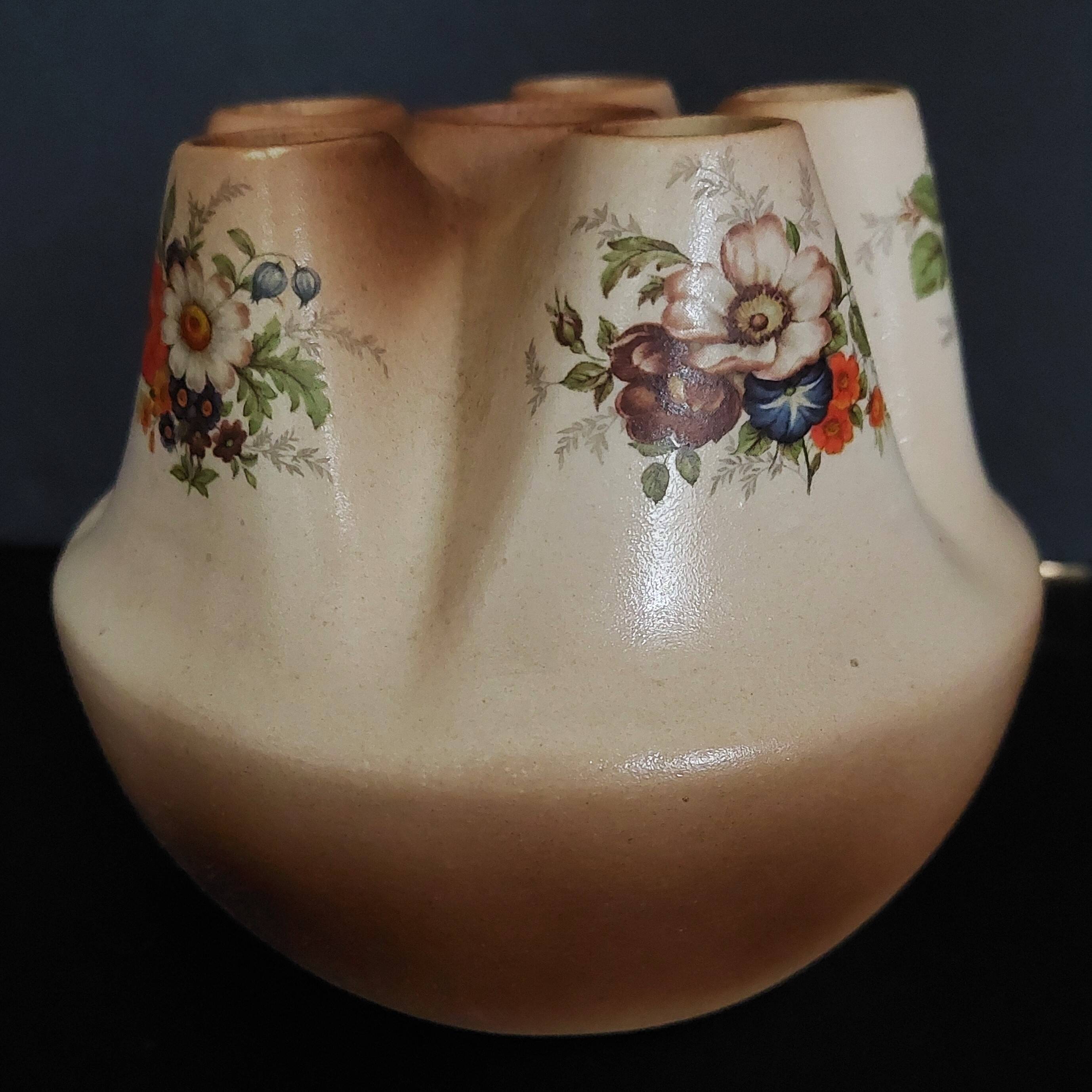 Vintage flower spade vase