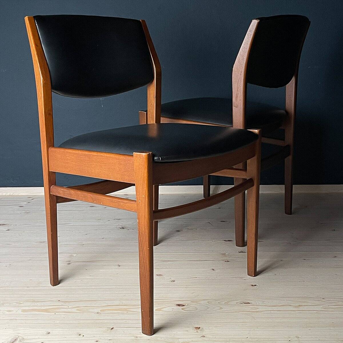 Mid-century dining chair set, Italy, 1970s