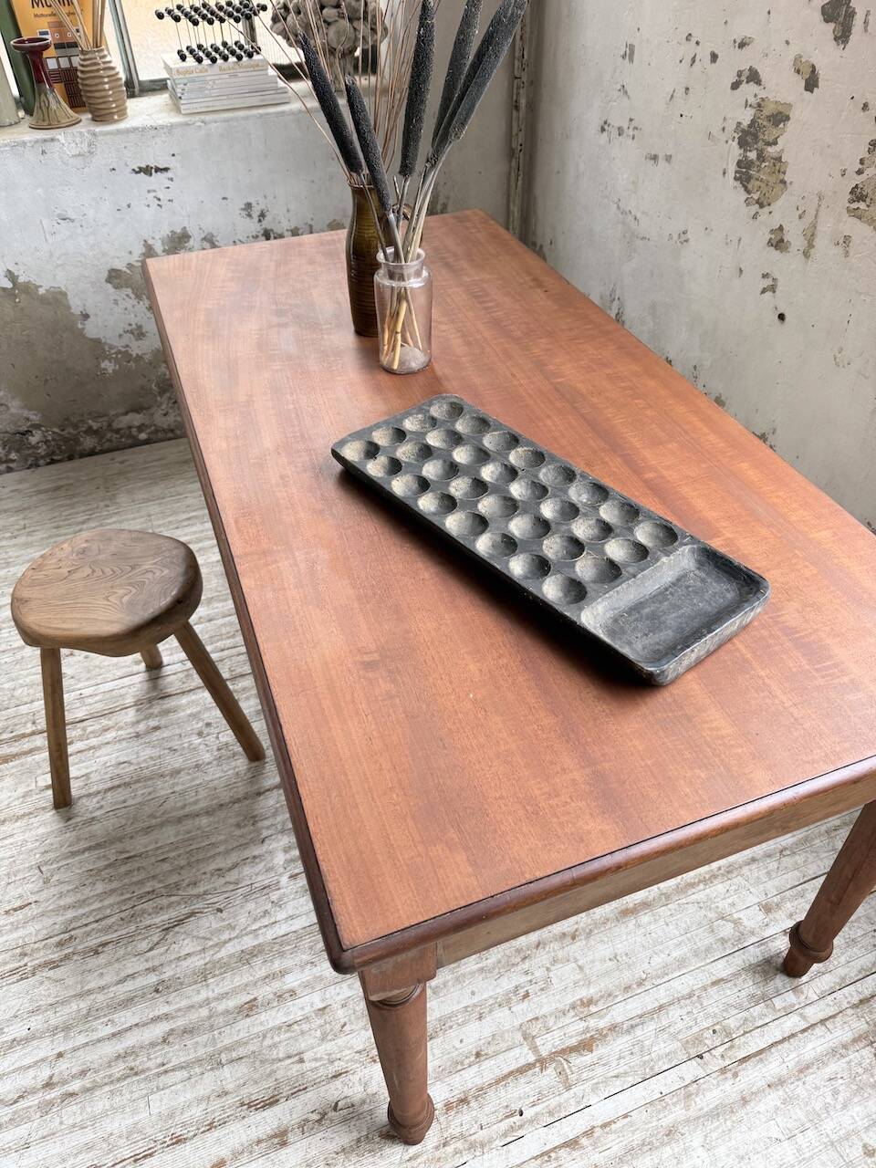 Turned leg cherry table 160cm