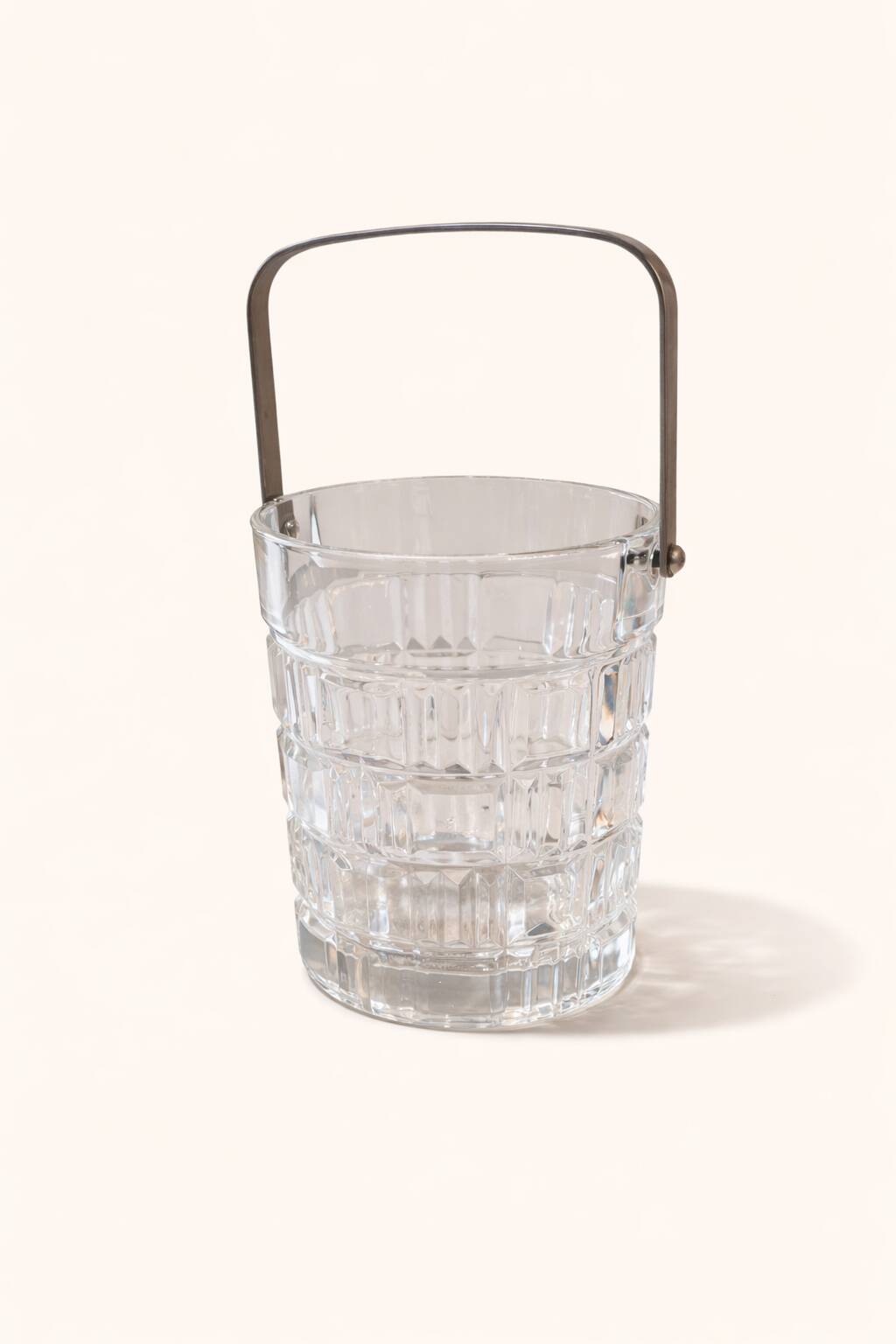 Vintage glass ice bucket with metal handle – 1960s bar style