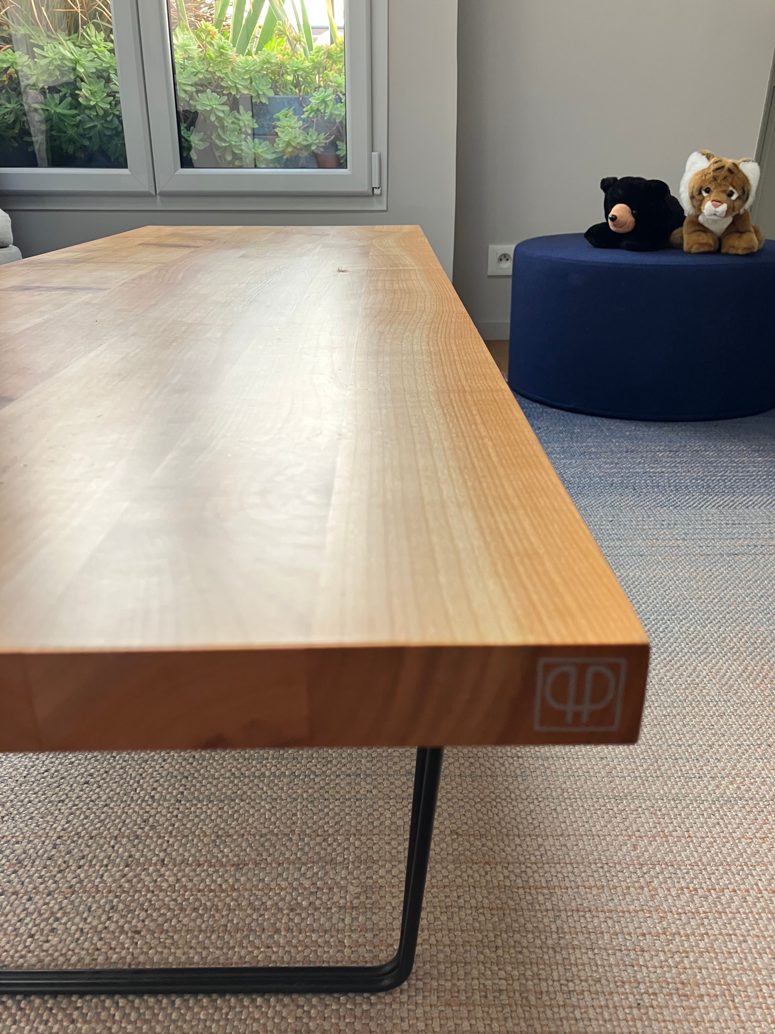 CM 191 table by Pierre Paulin contemporary edition Ligne Roset