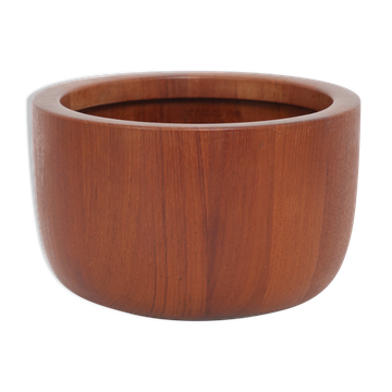 Scandinavian teak bowl by Richard Nissen Denmark