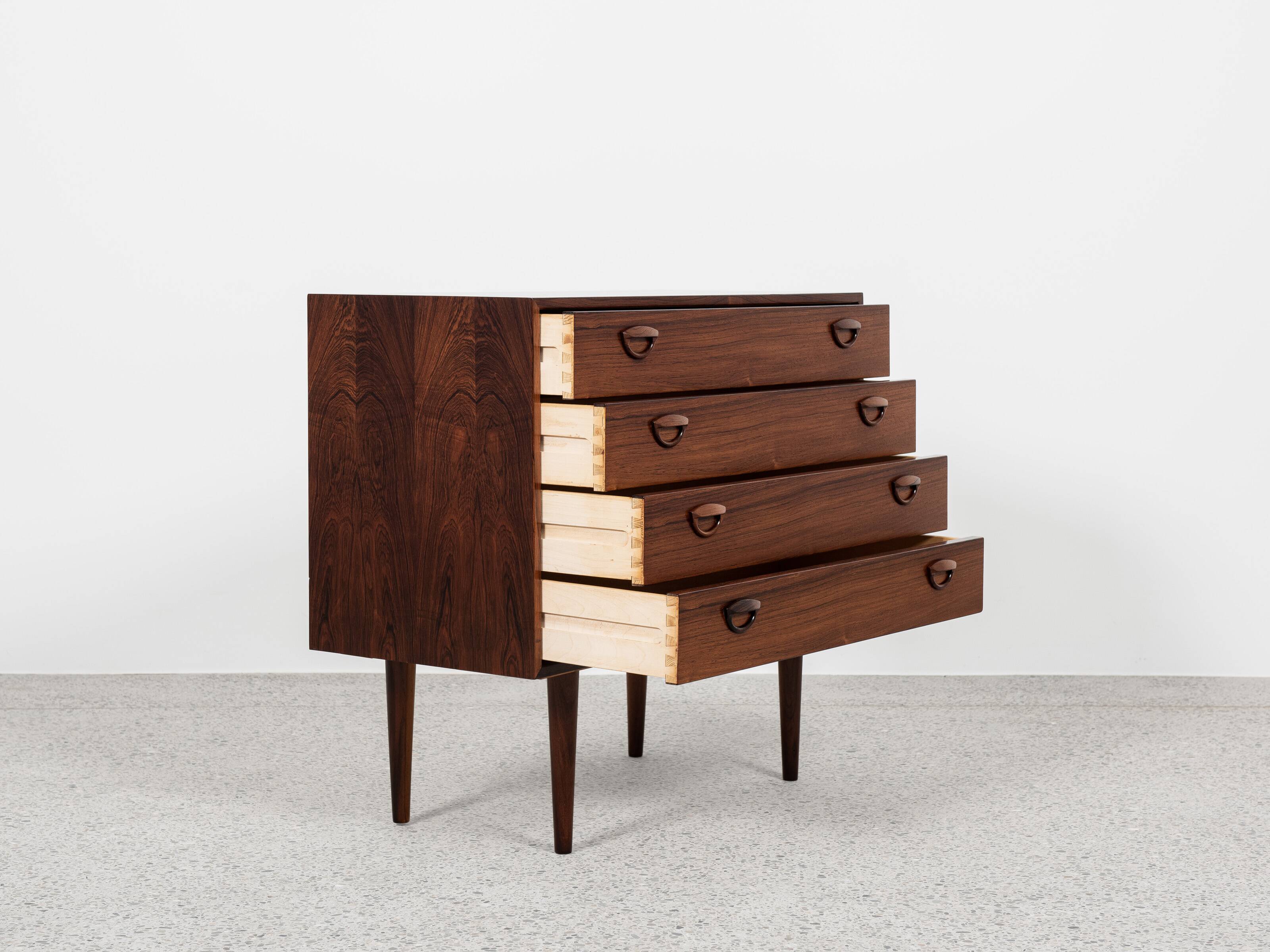 Danish chest of drawers from the 1950s with 4 drawers in rosewood by Kai Kristiansen for FM.