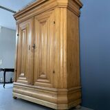 Large Frankfurt Wave Cabinet, Pine Wood, 18th Century