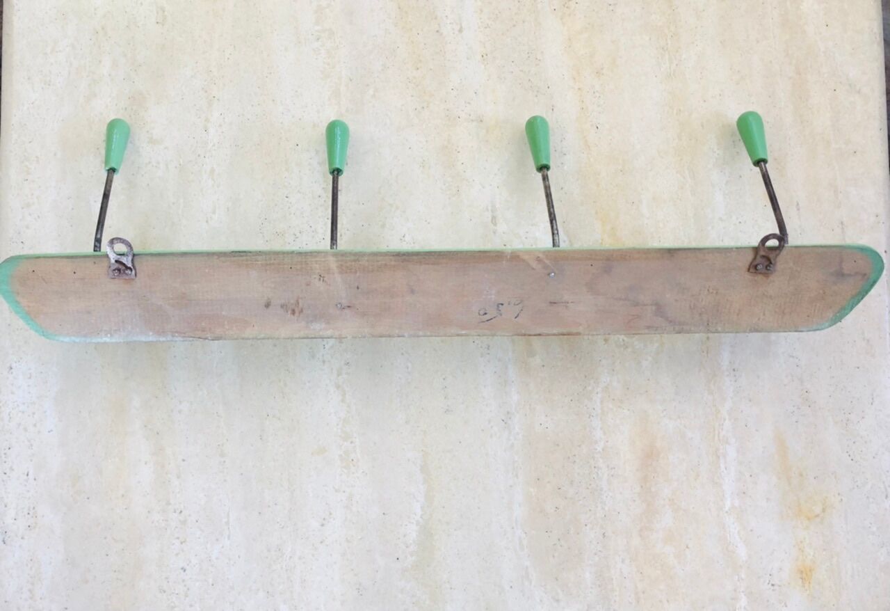 Vintage wall coat holder with 4 patères circa 50/60