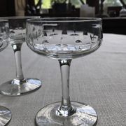 Lot de 7 coupes de champagne en cristal ciselé