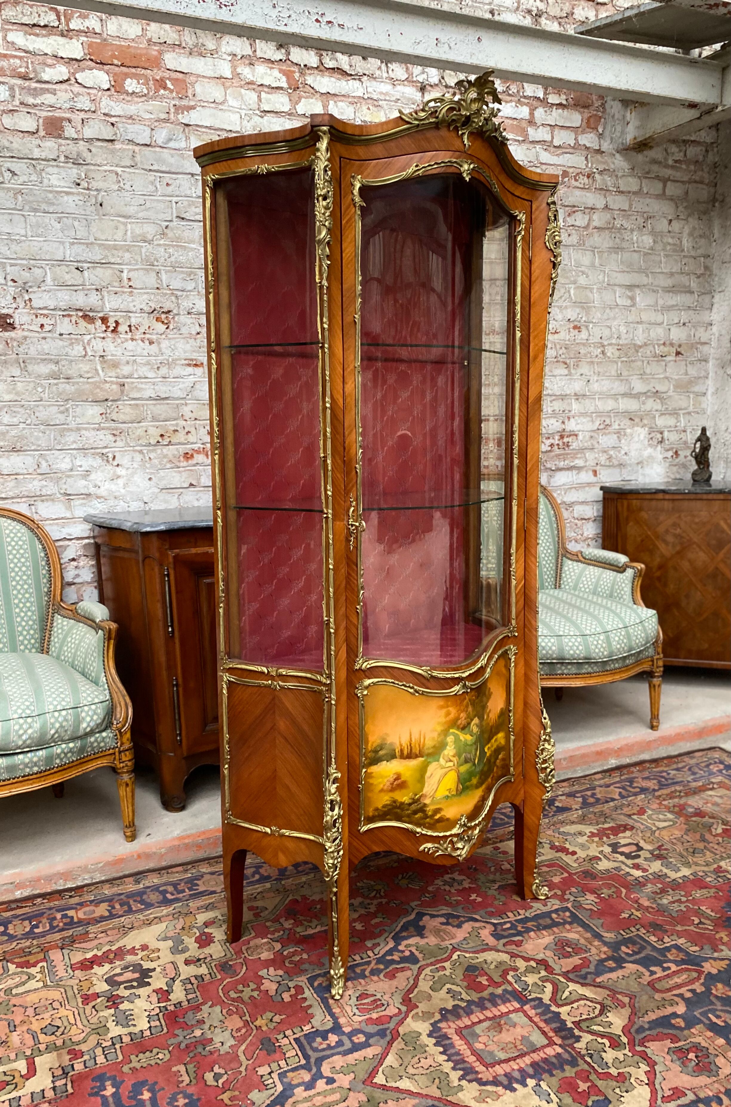 Curved showcase in marquetry Louis XV style