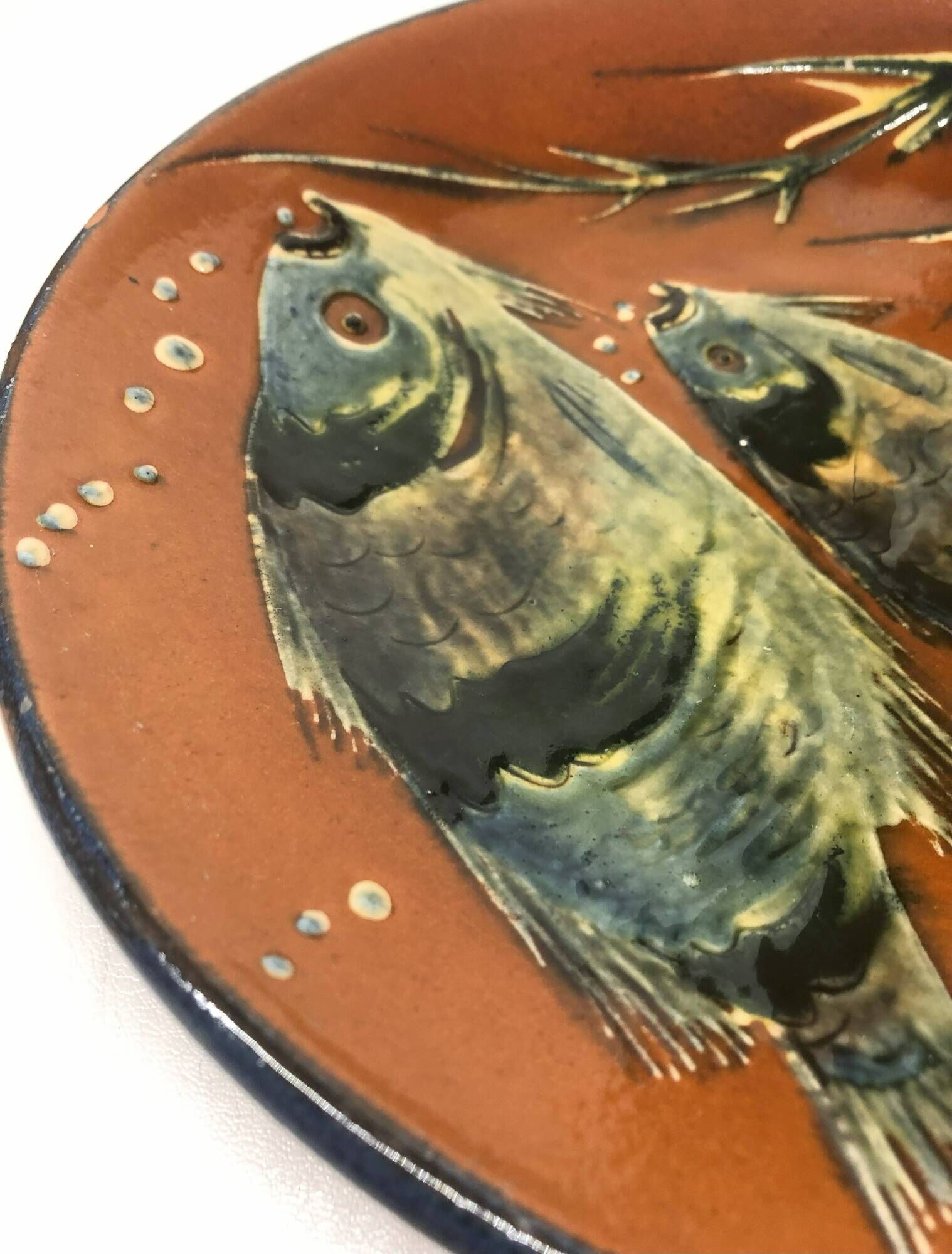Lluís Puigdemont artisanal dish in enameled ceramic with fish decor