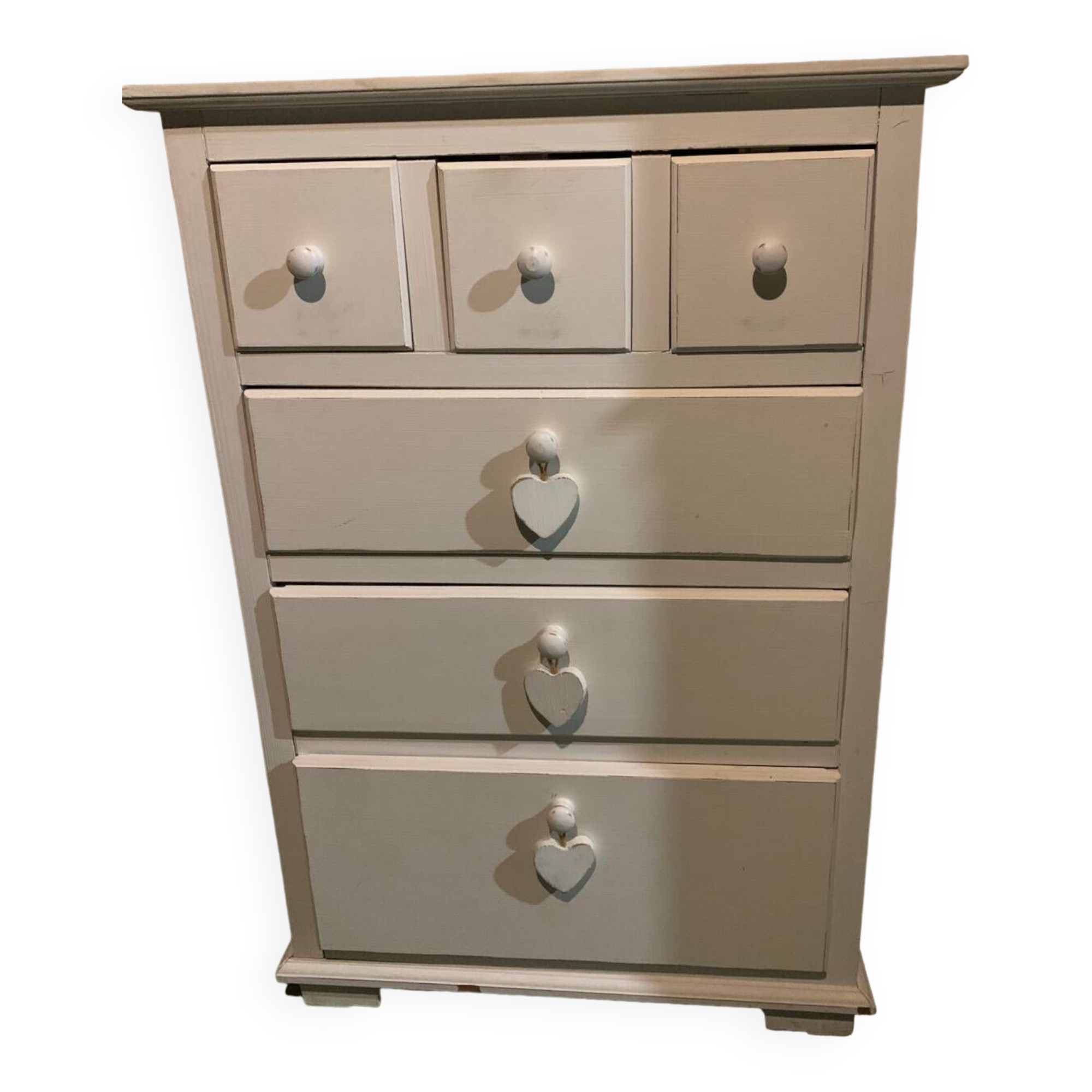 White chest of drawers