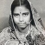 Jeune femme, photo en vue d'un mariage