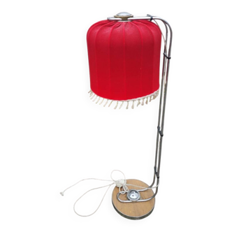 Mid-Century chrome-plated floor lamp with red shade, 1960s design, height 149 cm.