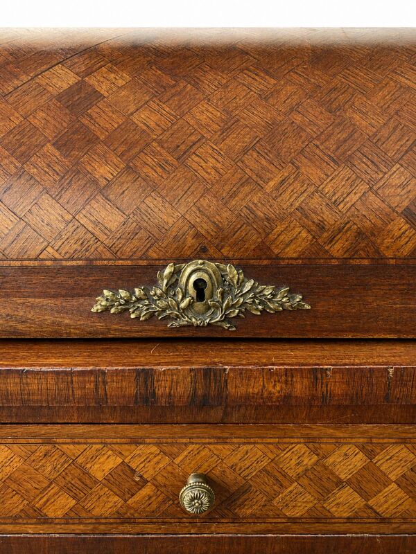 Bureau secrétaire à cylindre Louis XVI marqueterie en croisillons