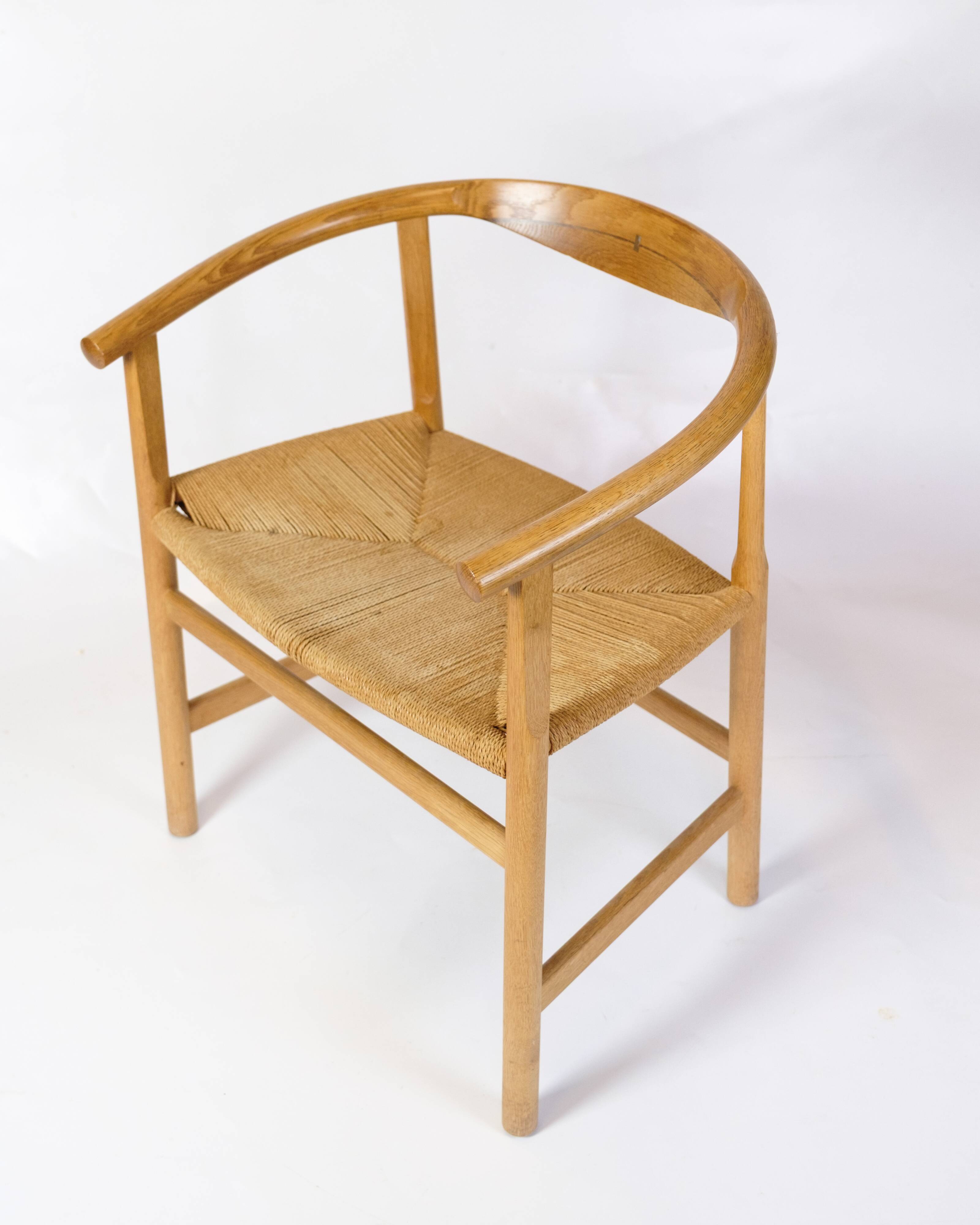 Hans J. Wegner Armchair Model PP201 Made In Oak & Wenge For PP Møbler