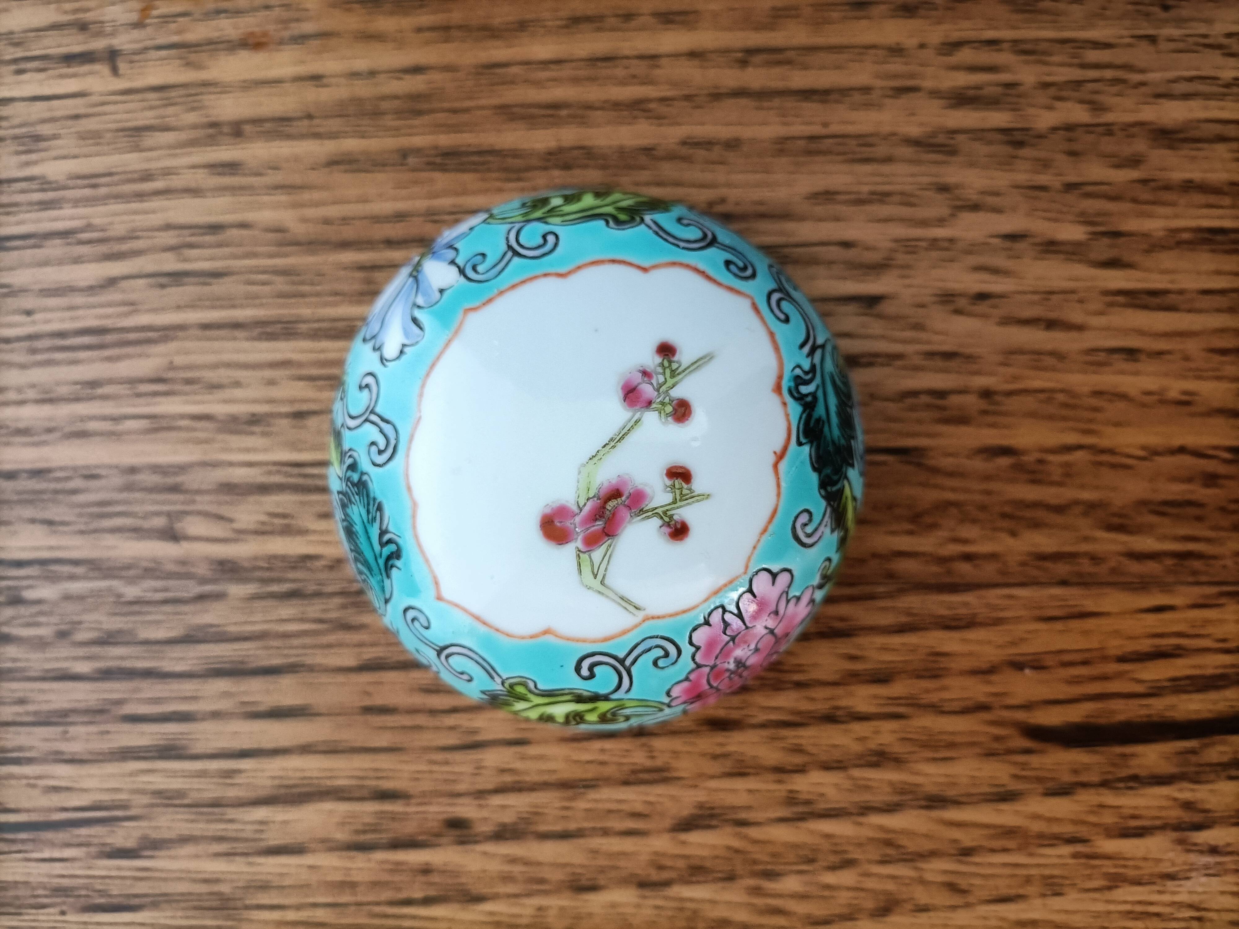 Chinese Jingdezhen tea or ginger pot