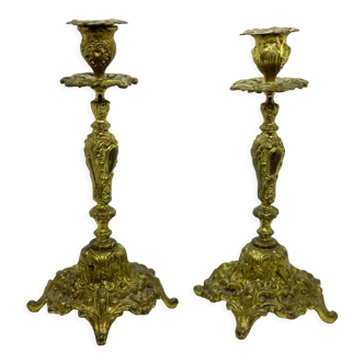 2 candlesticks