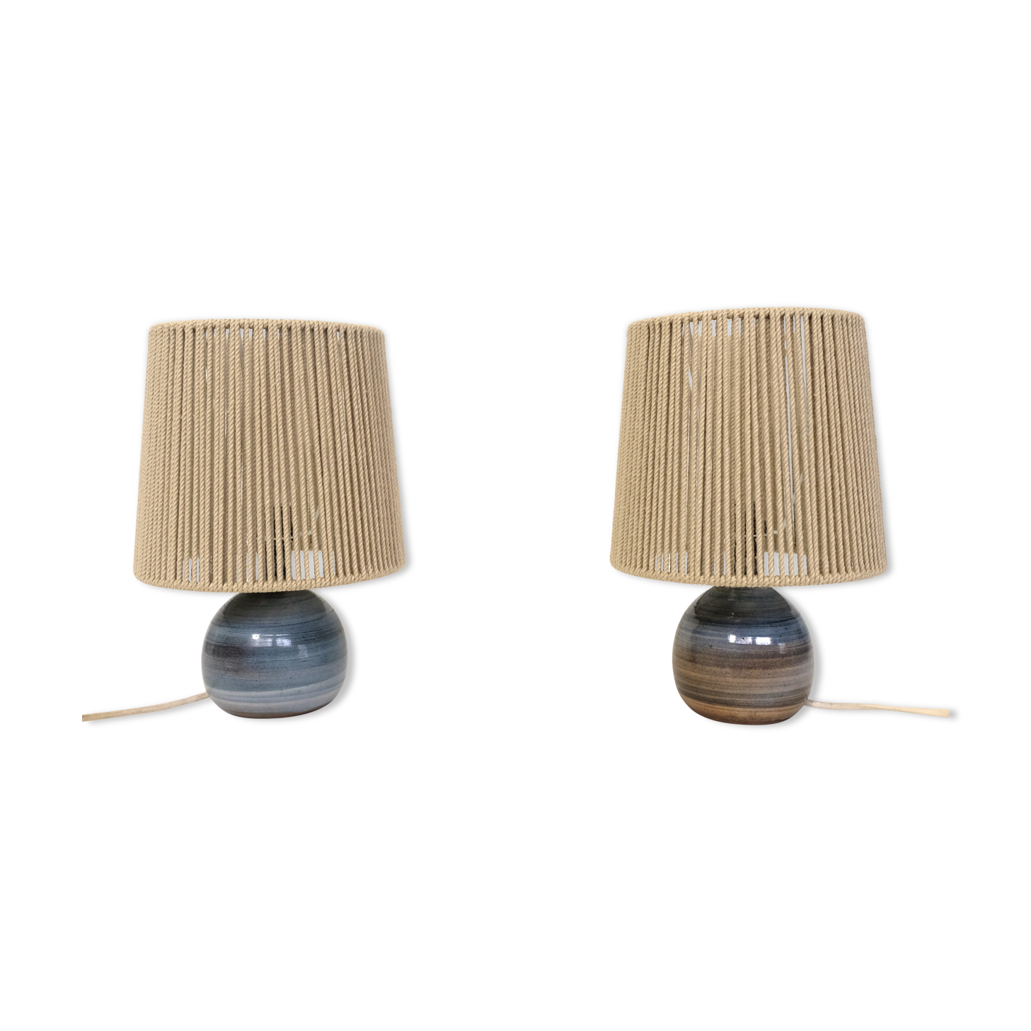 Pair of bedside lamps, rope blinds