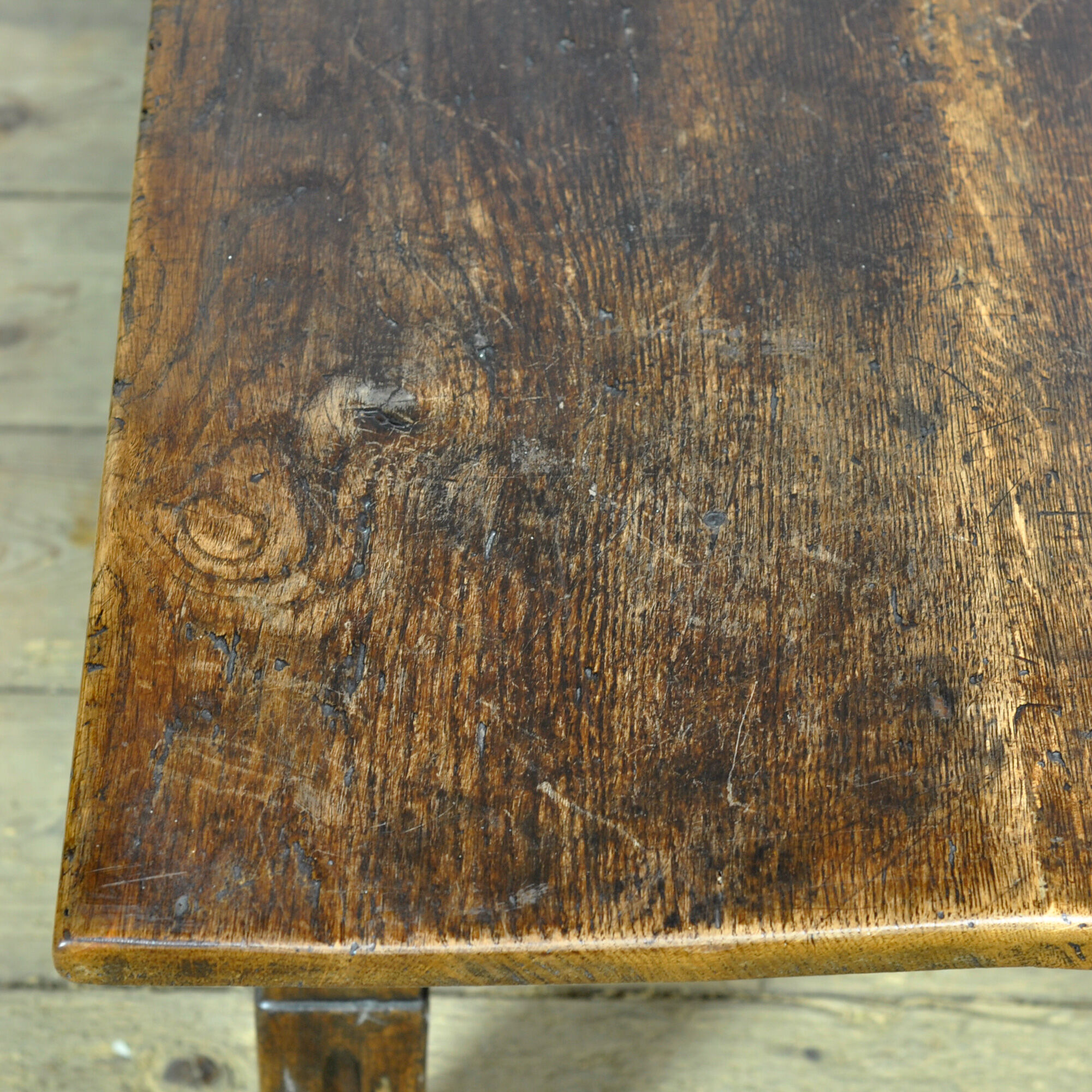Oak coffee table, circa 1820
