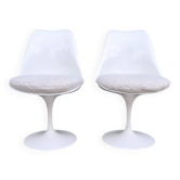Pair of tulip chairs by Eero Saarinen for Knoll International