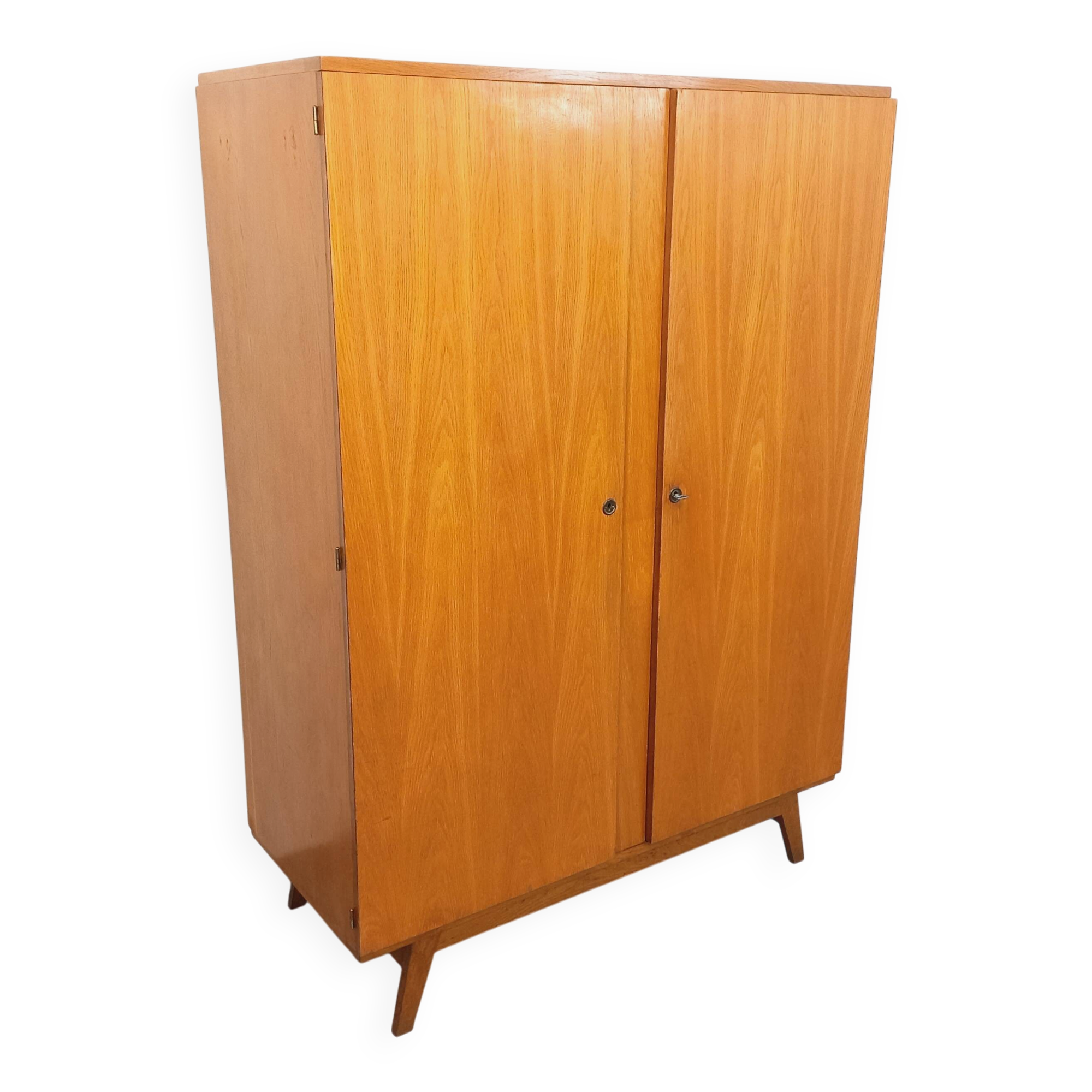 Vintage oak wardrobe from the 1960s.