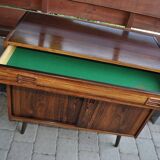 Scandinavian commode in brown rosewood from the 1960s, with 1 drawer and 2 doors.