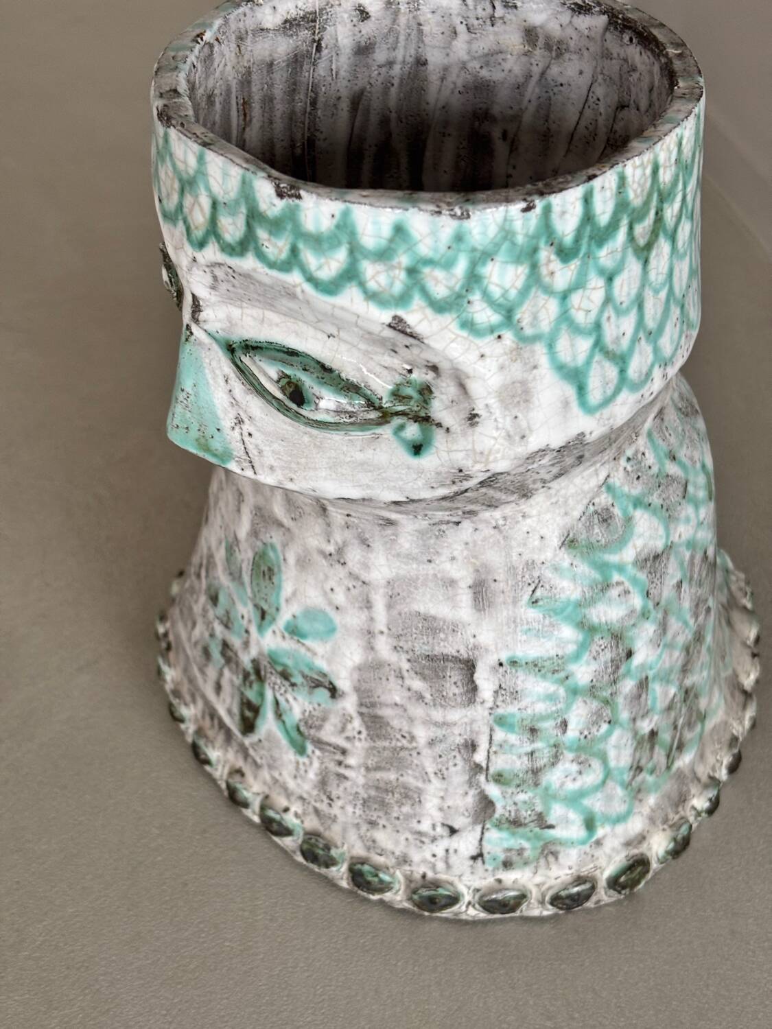 Glazed ceramic owl – Totem sculpture