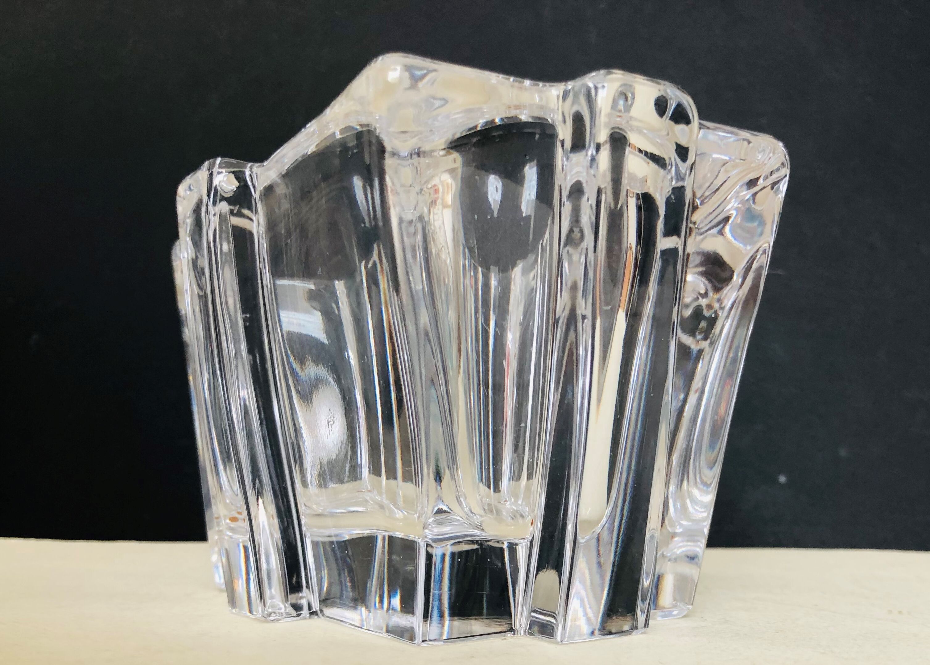 Rectangular Bayel crystal vase