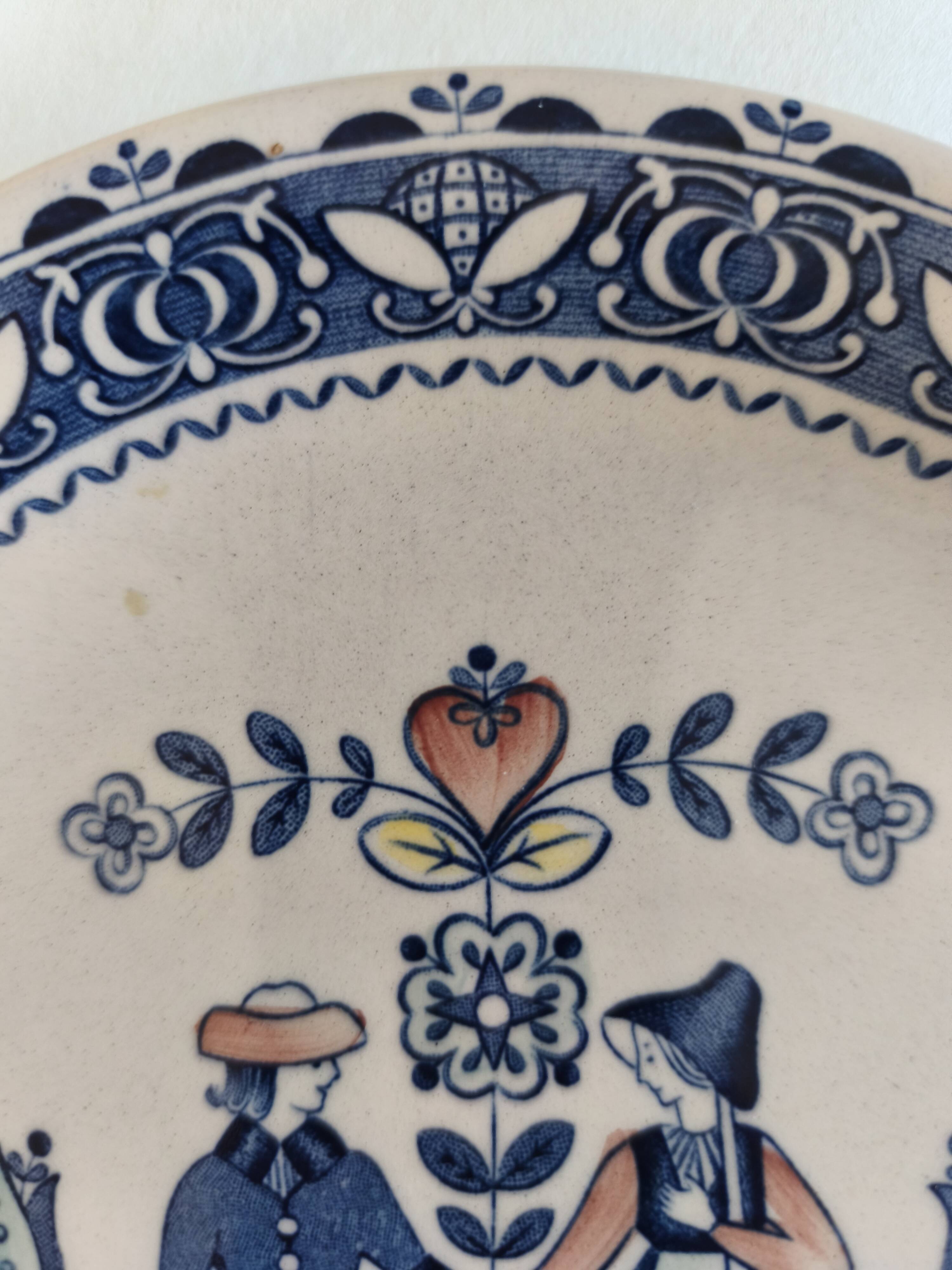 Assiettes décor amoureux Johnson Brothers Angleterre