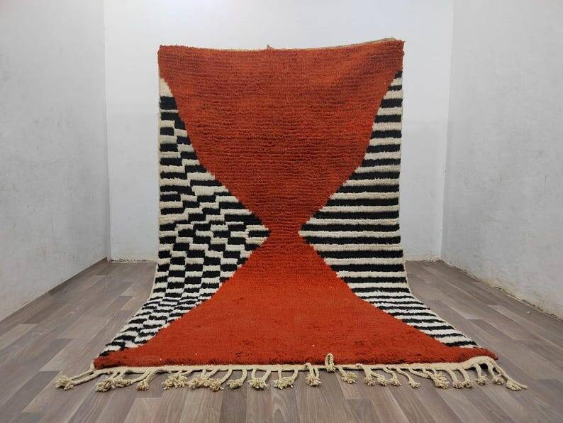 Azilal rug woven in natural wool 250cm x 150cm