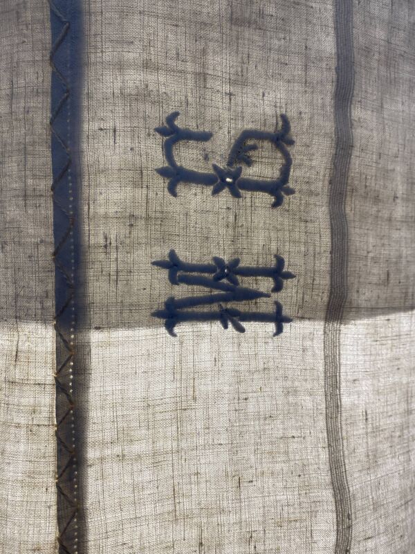 Abat-jour drap ancien en lin monogramme et fougère d'Henri Matisse