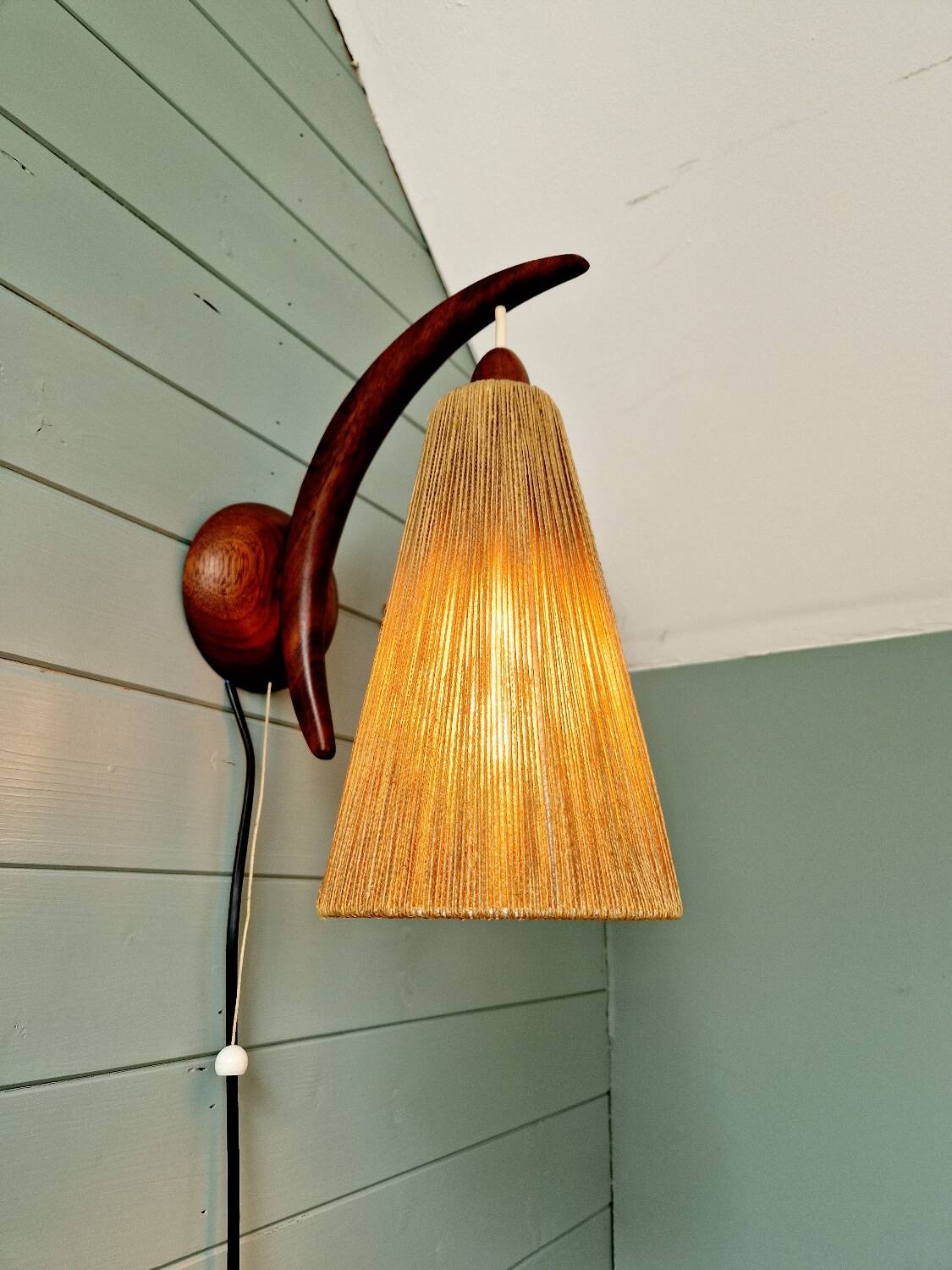 Scandinavian teak and sisal rope wall light, Temde, 1950-60