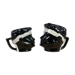 Paire de pichets barbotine corse