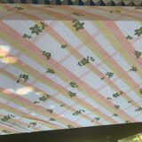Nappe en Tergal à rayures orange et fleurs kaki vintage 1970