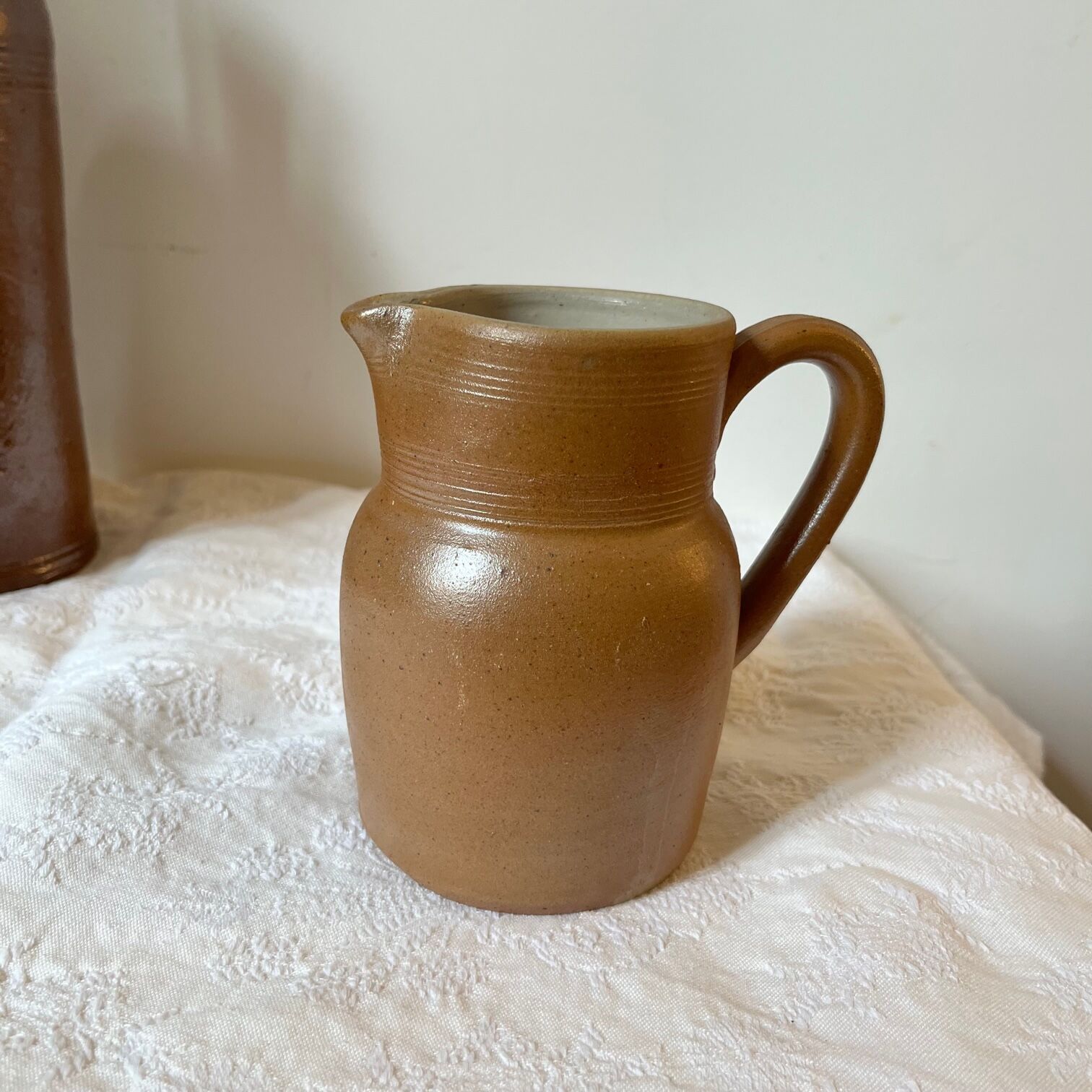 Pitcher in Berry sandstone