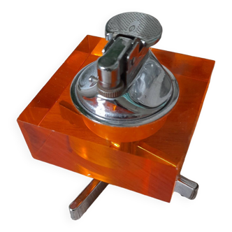 Vintage lighter from the 70s orange plexi chrome support height 5cm width 6.5 cm